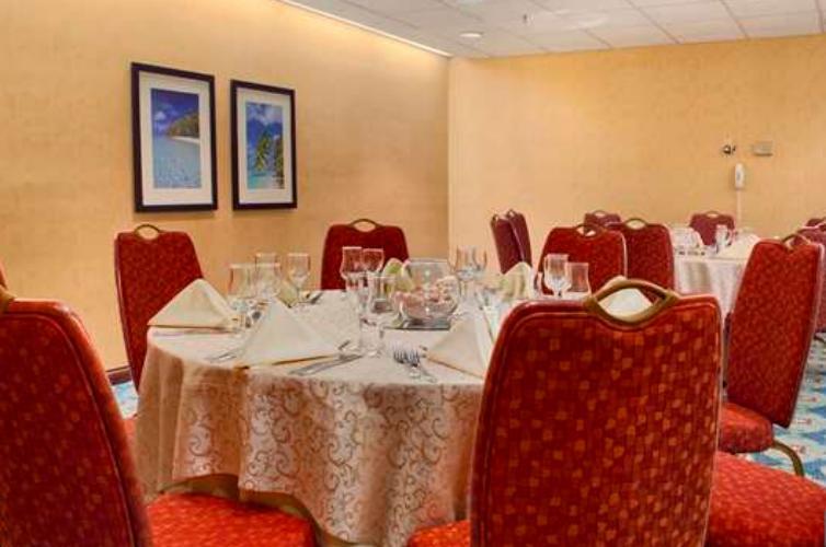 Hilton Fort Lauderdale Airport Dania Beach Restaurace fotografie